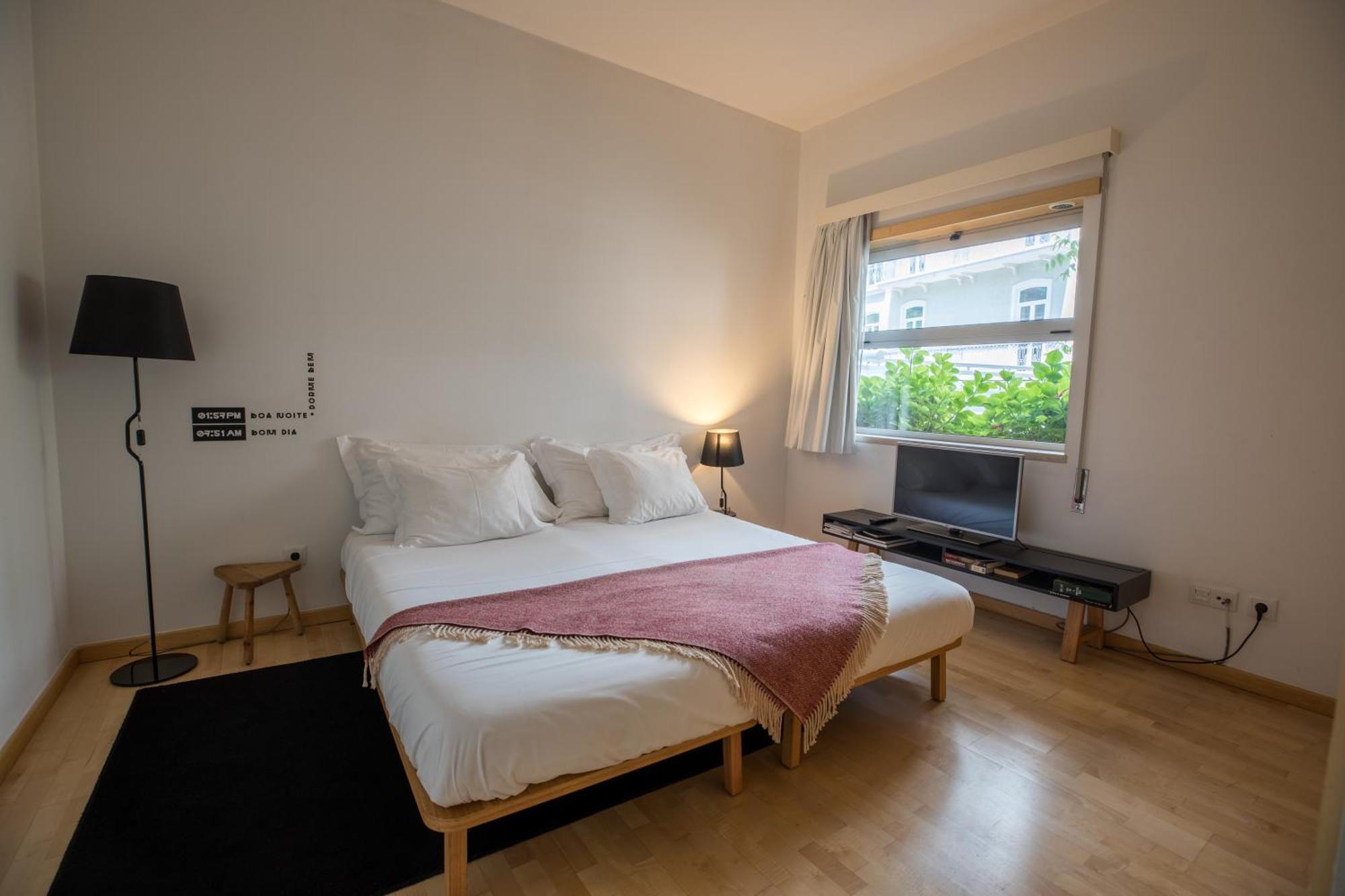 The Lisbonaire Apartments Room photo